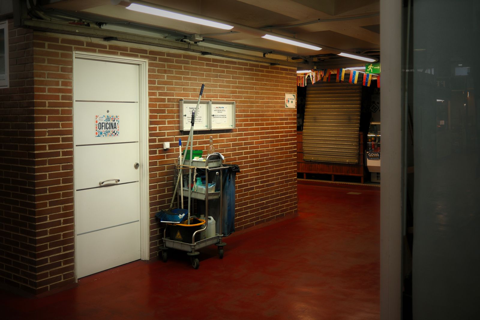 Office & Commercial Cleaning service